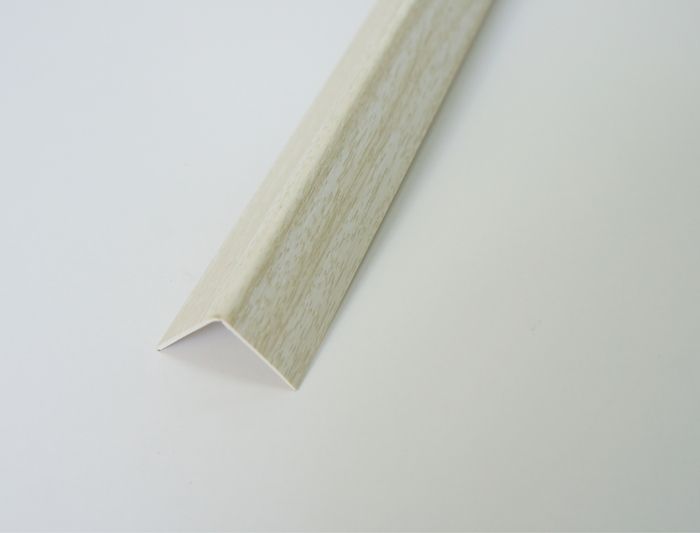 Угол ПВХ Ясень белый 20*20 мм текстурированный L=2,7 м